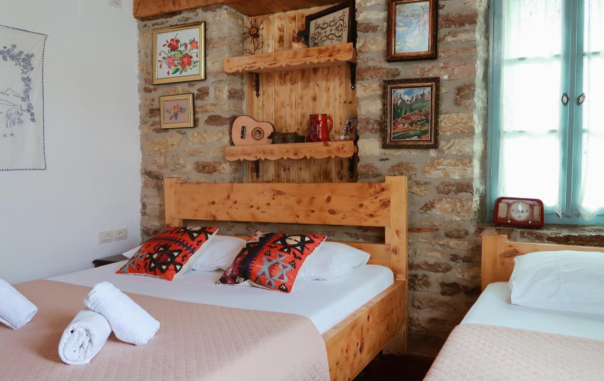 "Villa 70" Guesthouse Гирокастра Экстерьер фото
