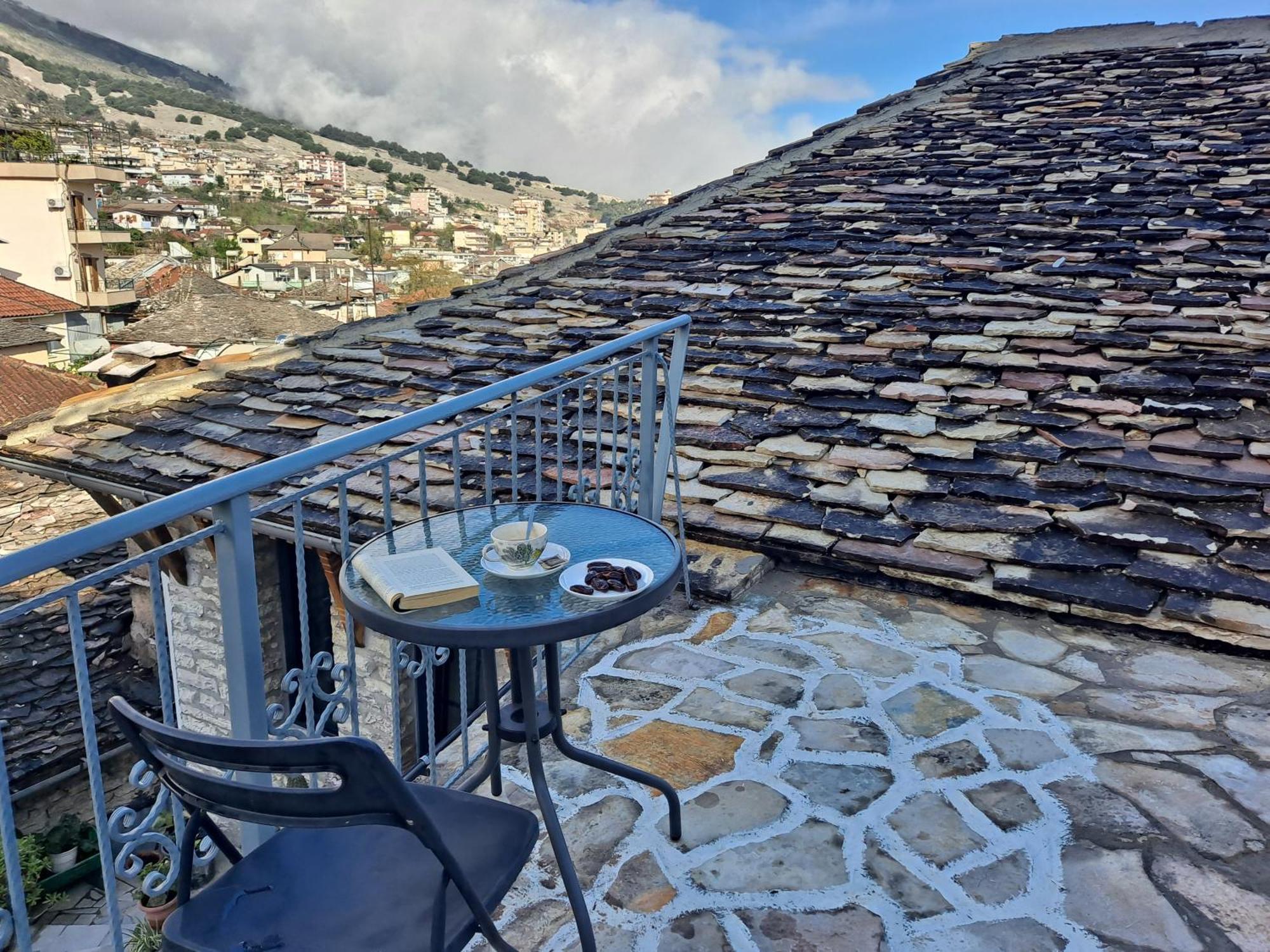 "Villa 70" Guesthouse Гирокастра Экстерьер фото
